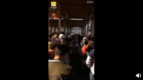 武功山游客爆满发紧急通告:限流人数下调至3000人