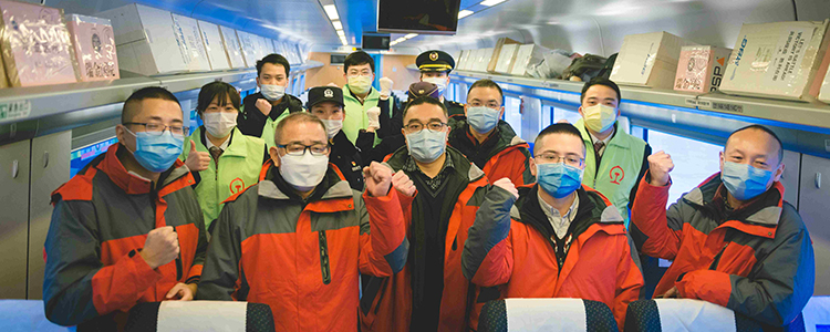 上海新冠肺炎病因诊断专家组奔赴武汉 期待带来好消息！